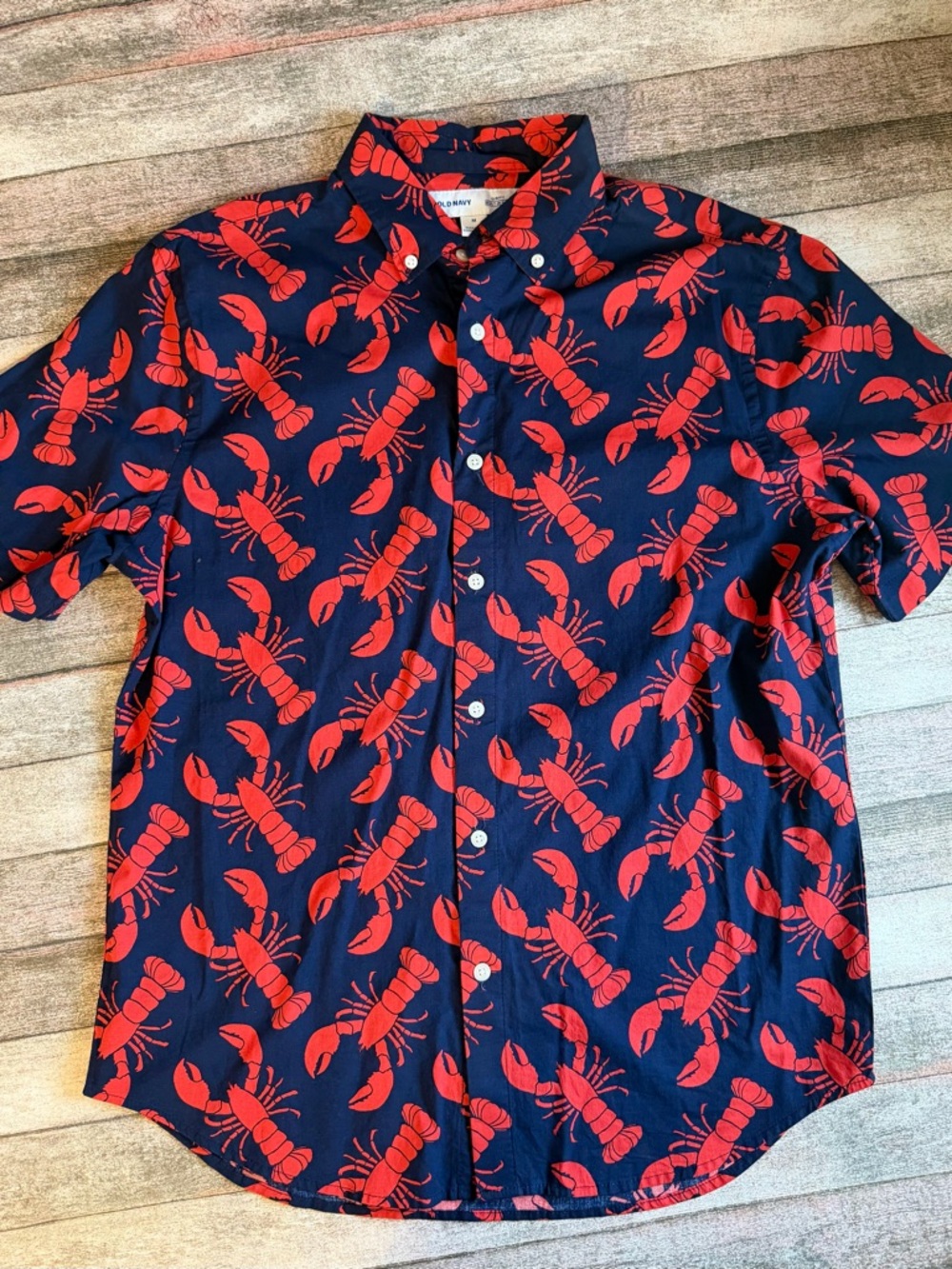 Old Navy Navy Short-Sleeve Button-Up Shirt with Red Lobster Print
